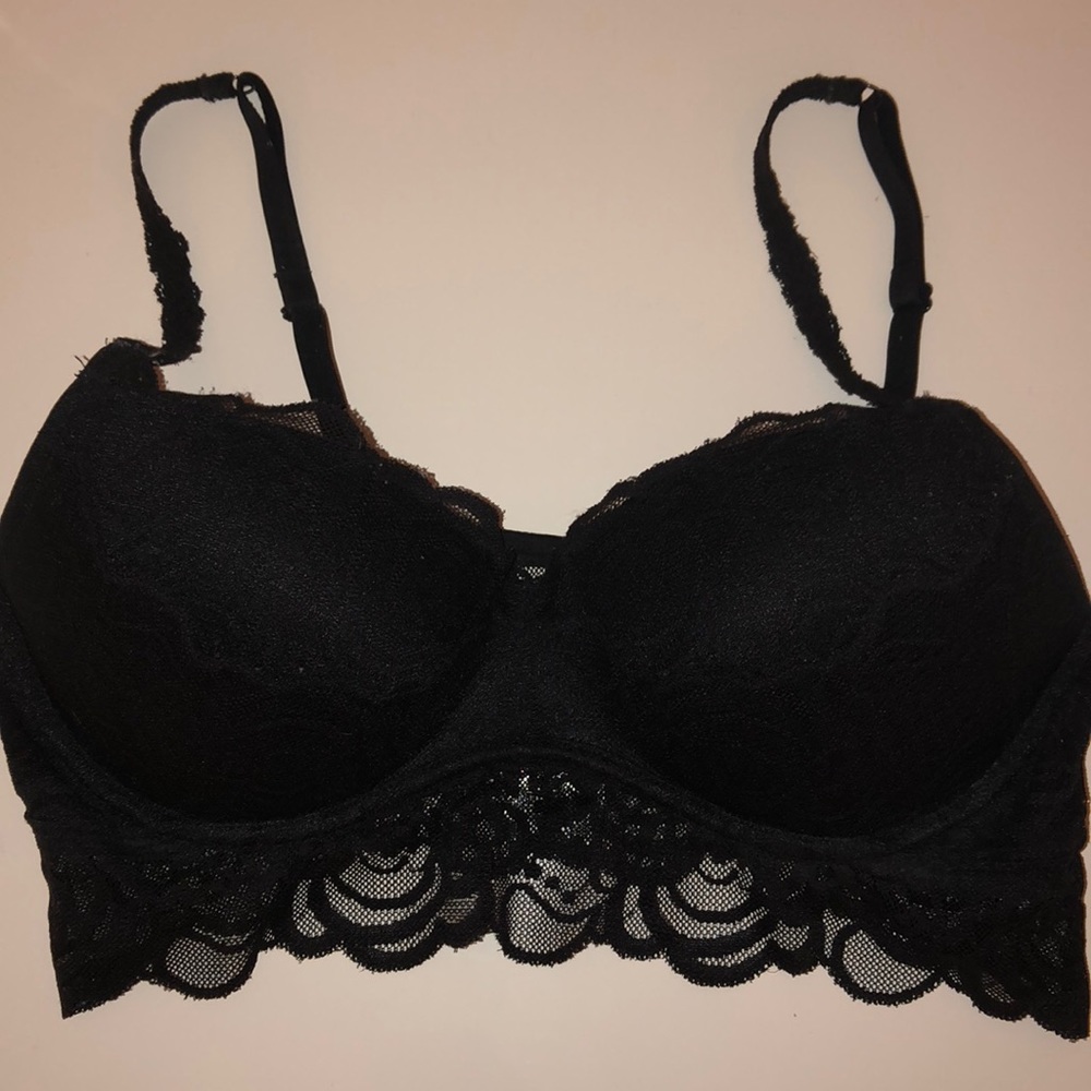 Black bandeau bra